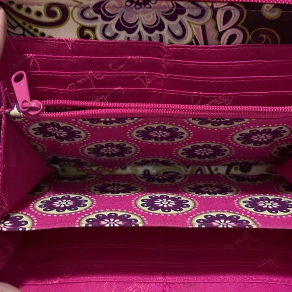 Vera Bradley Zip Around Wallet – Very Berry Paisley (Retired) - Picture 4 of 6